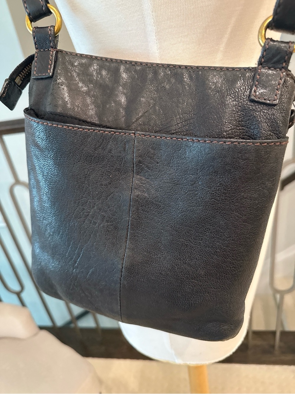 Fossil Black Leather Crossbody Bag Key Charm Vintage Style - Picture 9 of 10